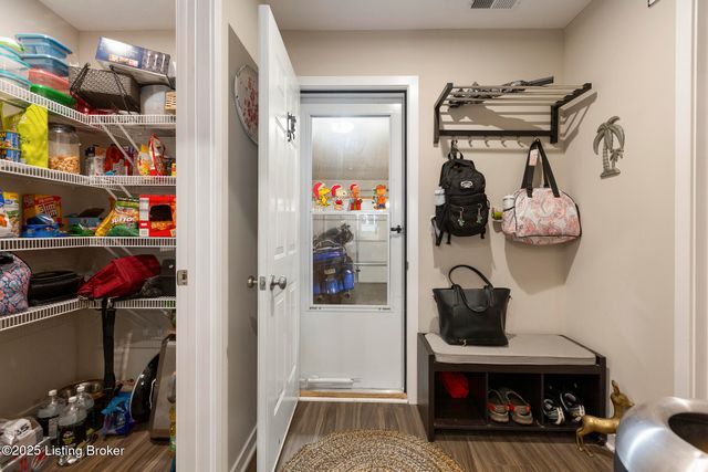 172 Sienna Dr, Shepherdsville, KY 40165