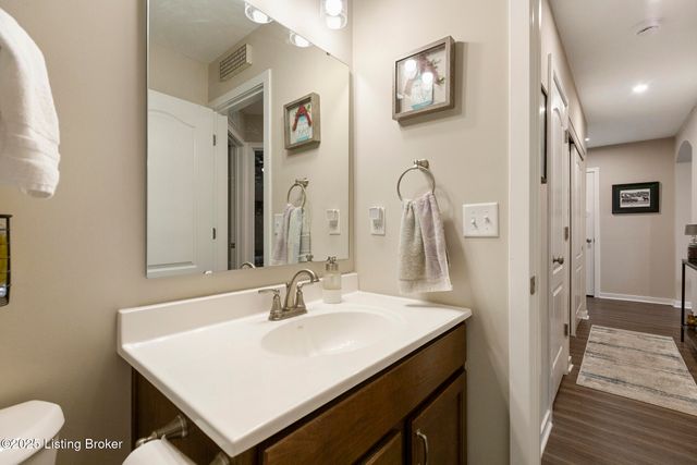 172 Sienna Dr, Shepherdsville, KY 40165