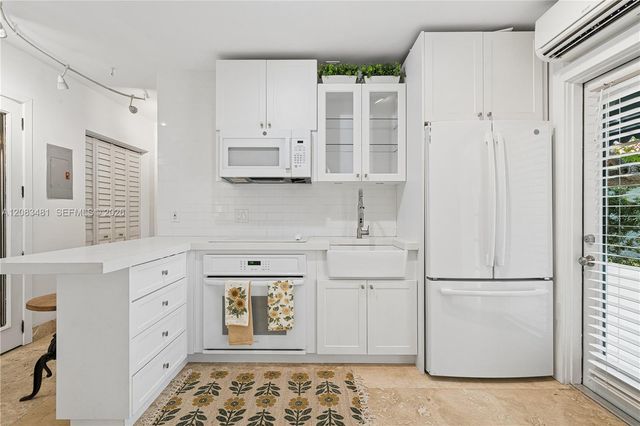 1150 N Biscayne Point Road, Miami Beach, FL 33141