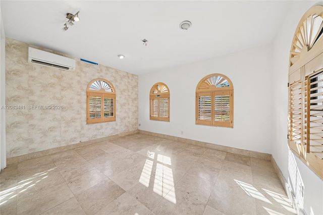 1150 N Biscayne Point Road, Miami Beach, FL 33141
