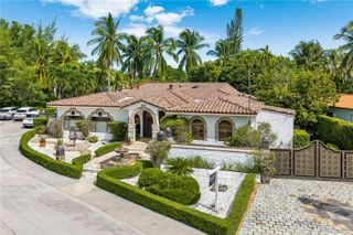 1150 N Biscayne Point Road, Miami Beach, FL 33141