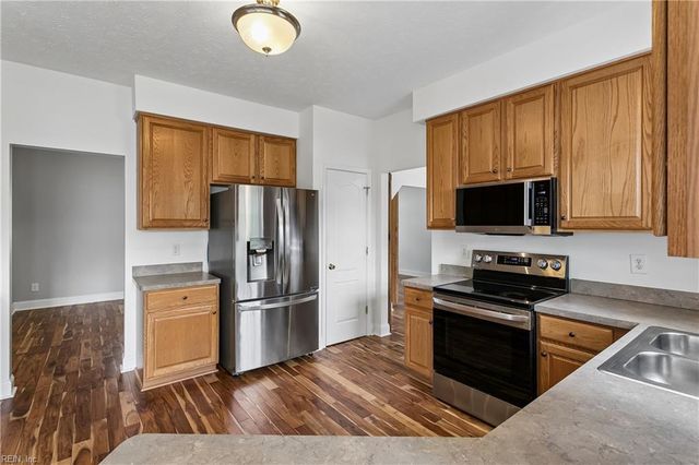 5823 Montpelier DR, Williamsburg, VA 23188