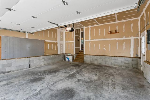 5823 Montpelier DR, Williamsburg, VA 23188