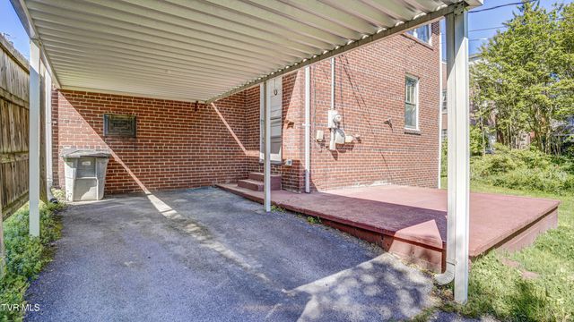 704 Reynolds Street, Bristol, TN 37620
