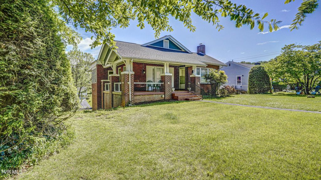 704 Reynolds Street, Bristol, TN 37620