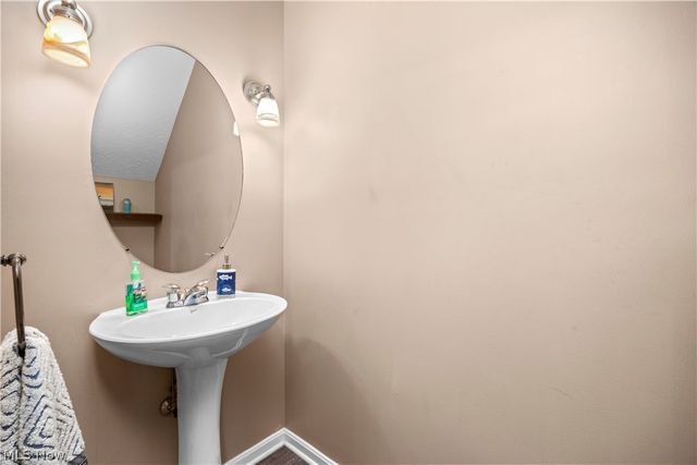 224 E Marina, Lorain, OH 44052