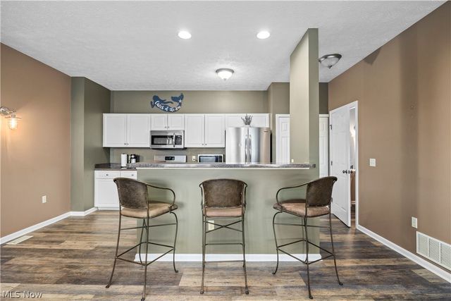 224 E Marina, Lorain, OH 44052