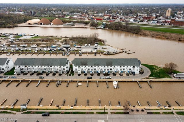 224 E Marina, Lorain, OH 44052