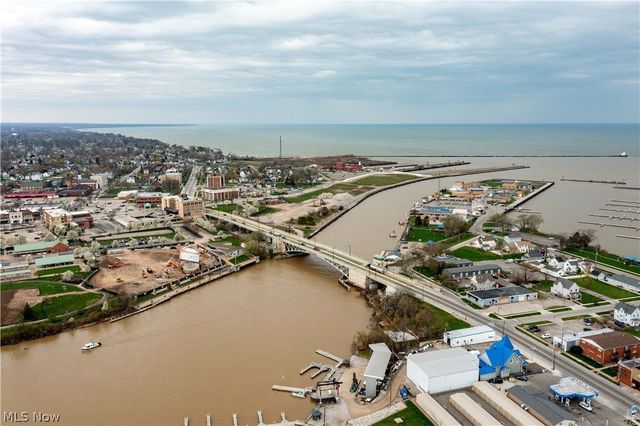 224 E Marina, Lorain, OH 44052