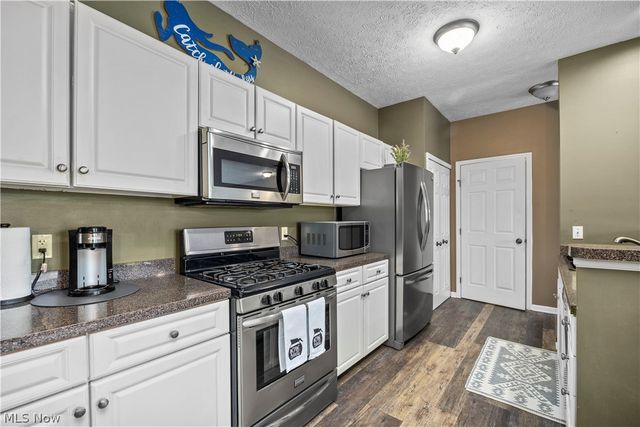 224 E Marina, Lorain, OH 44052