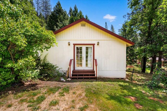 9086 La Porte Rd, Brownsville, CA 95919