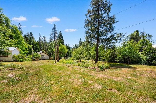 9086 La Porte Rd, Brownsville, CA 95919