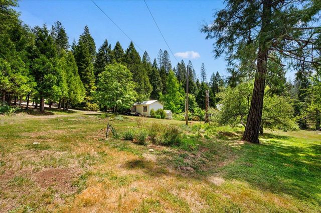 9086 La Porte Rd, Brownsville, CA 95919