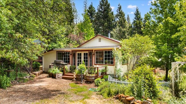 9086 La Porte Rd, Brownsville, CA 95919