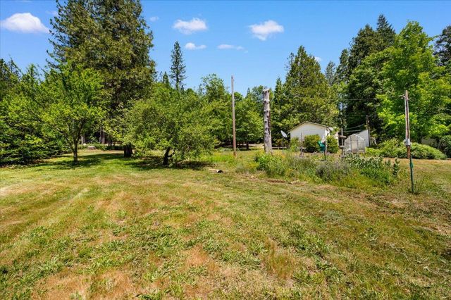 9086 La Porte Rd, Brownsville, CA 95919