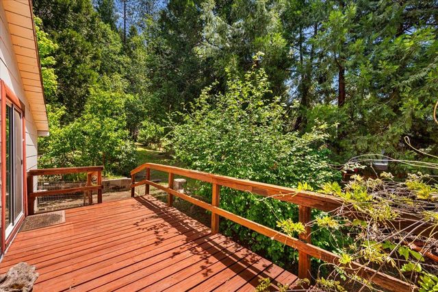 9086 La Porte Rd, Brownsville, CA 95919