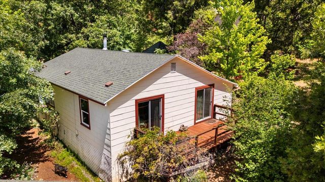 9086 La Porte Rd, Brownsville, CA 95919