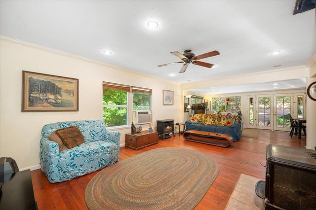 9086 La Porte Rd, Brownsville, CA 95919