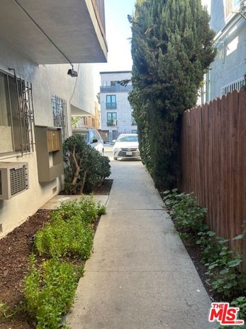 1428 S Bedford Street 6, Los Angeles, CA 90035