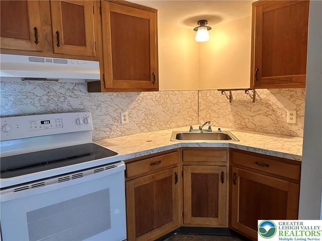 3028 South Pike Avenue 6, Salisbury Twp, PA 18103