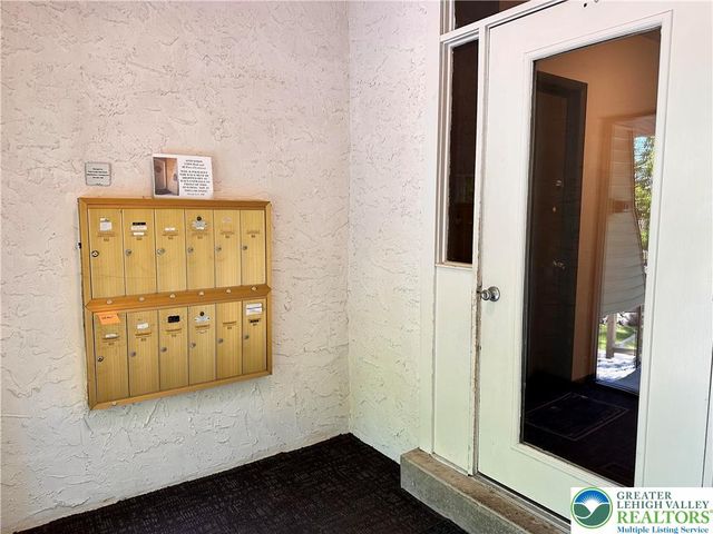 3028 South Pike Avenue 6, Salisbury Twp, PA 18103