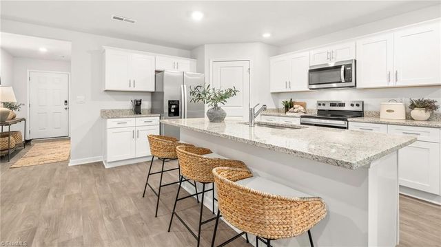 3756 Quail Haven Drive, Winston-salem, NC 27107