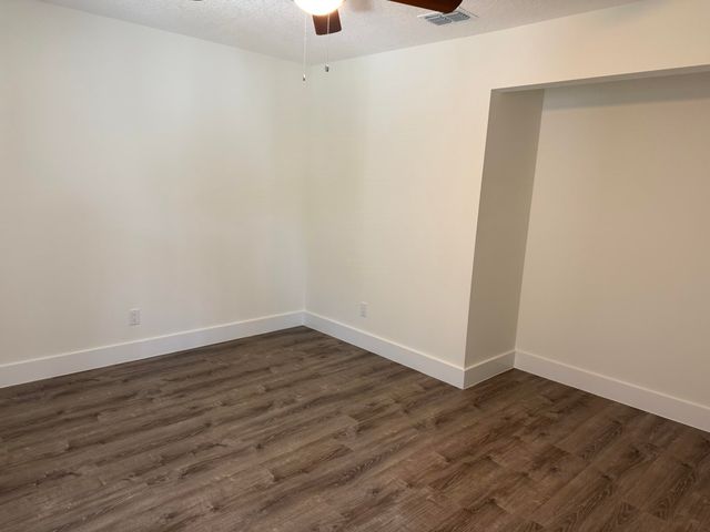 611 Queen Rd, St Augustine, FL 32086