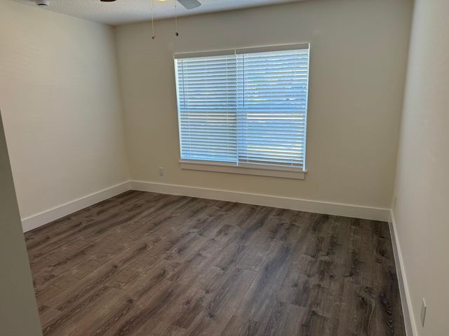 611 Queen Rd, St Augustine, FL 32086