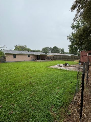 1008 S Muskogee Avenue, Russellville, AR 72801