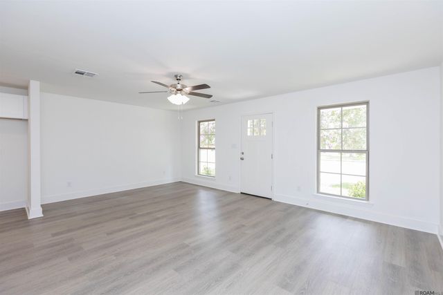 5111 Paducah Ct, Saint George, LA 70817