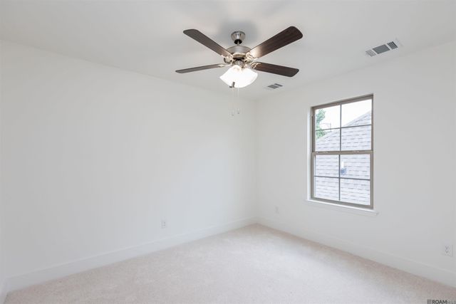 5111 Paducah Ct, Saint George, LA 70817