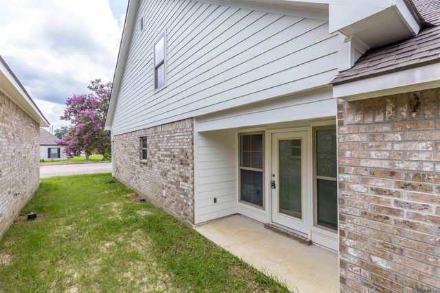 5111 Paducah Ct, Saint George, LA 70817