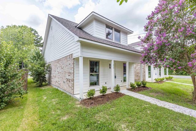 5111 Paducah Ct, Saint George, LA 70817