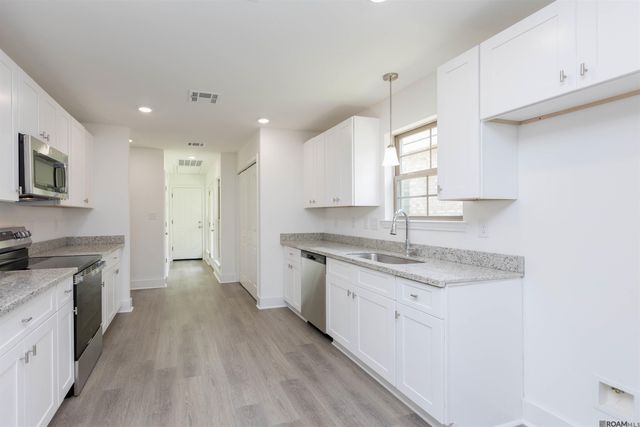 5111 Paducah Ct, Saint George, LA 70817