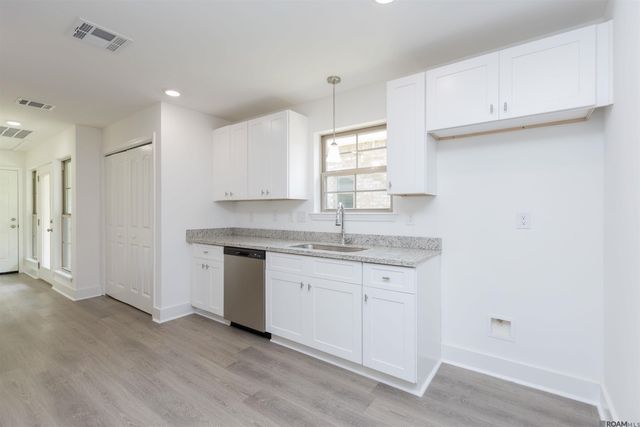 5111 Paducah Ct, Saint George, LA 70817