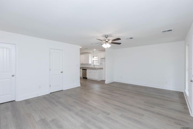 5111 Paducah Ct, Saint George, LA 70817