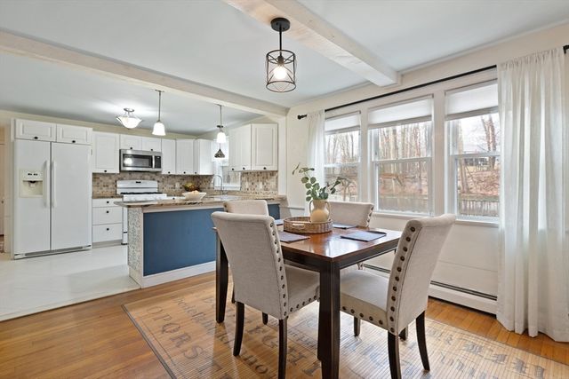 55 Thomas Dr, Chelmsford, MA 01824