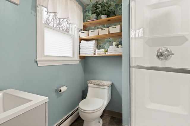 55 Thomas Dr, Chelmsford, MA 01824