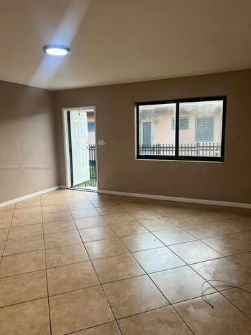 98 NE 71st St 2, Miami, FL 33138
