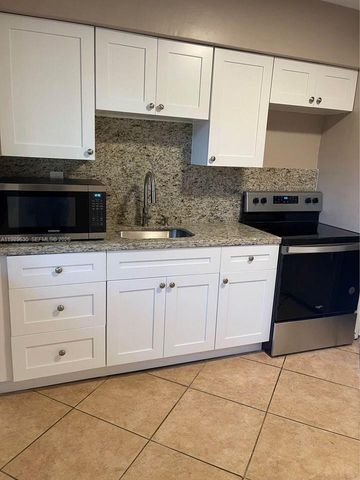 98 NE 71st St 2, Miami, FL 33138