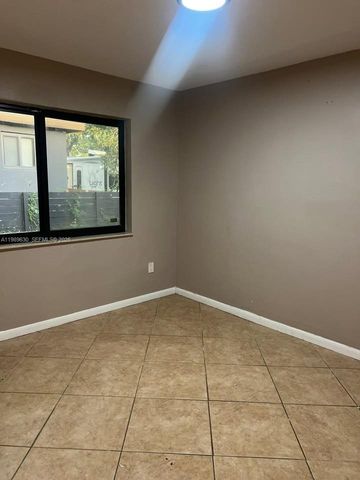 98 NE 71st St 2, Miami, FL 33138