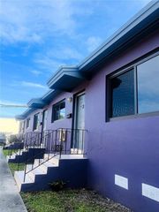 98 NE 71st St 2, Miami, FL 33138