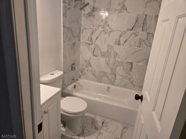 34 Mews Ln, South Orange Village Twp., NJ 07079