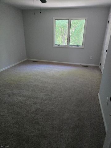 34 Mews Ln, South Orange Village Twp., NJ 07079