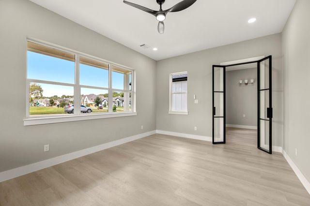 8707 Water Oak Drive, Tomball, TX 77375