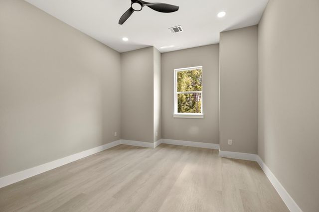 8707 Water Oak Drive, Tomball, TX 77375