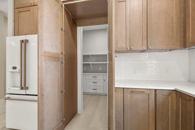 8707 Water Oak Drive, Tomball, TX 77375