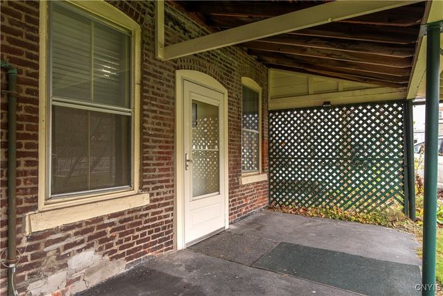 25 College Street, Kirkland, NY 13323