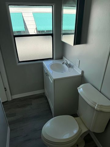 83 Flores Del Norte, Fort Pierce, FL 34951