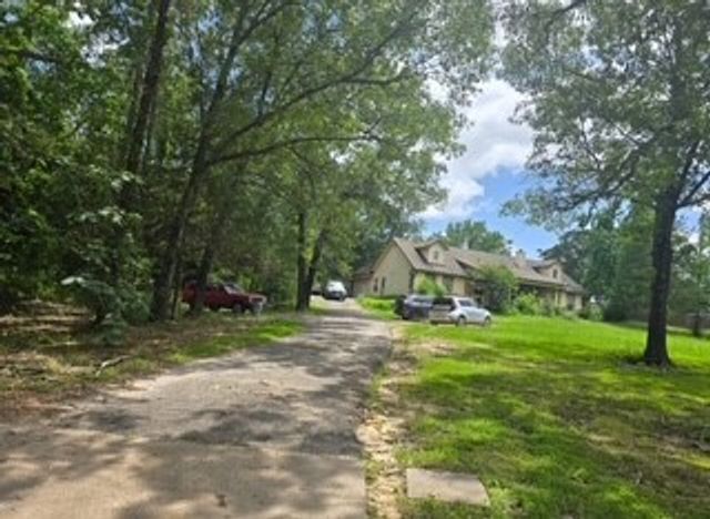 261 Rs County Road 4261, Emory, TX 75440